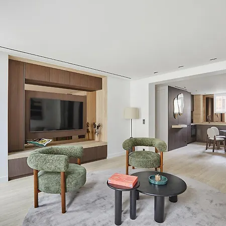 Spacious & Modern 2br 2ba L 16 Near Roland Garros Apartment *