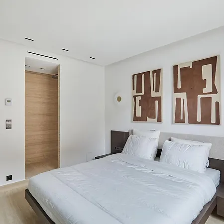 Spacious & Modern 2br 2ba L 16 Near Roland Garros Apartment Paris