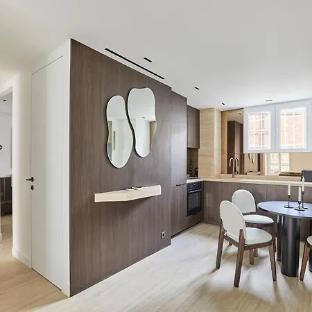 Spacious & Modern 2br 2ba L 16 Near Roland Garros *